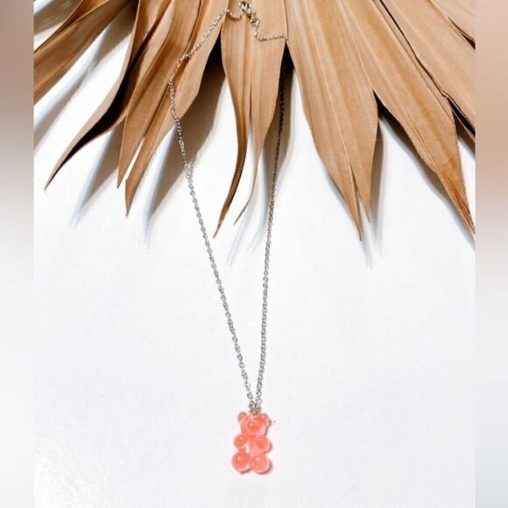 Pink gummy bear necklace F29